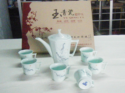 侯連生與高端瓷藝 探索骨質瓷與玉青瓷茶具的專業生產與銷售